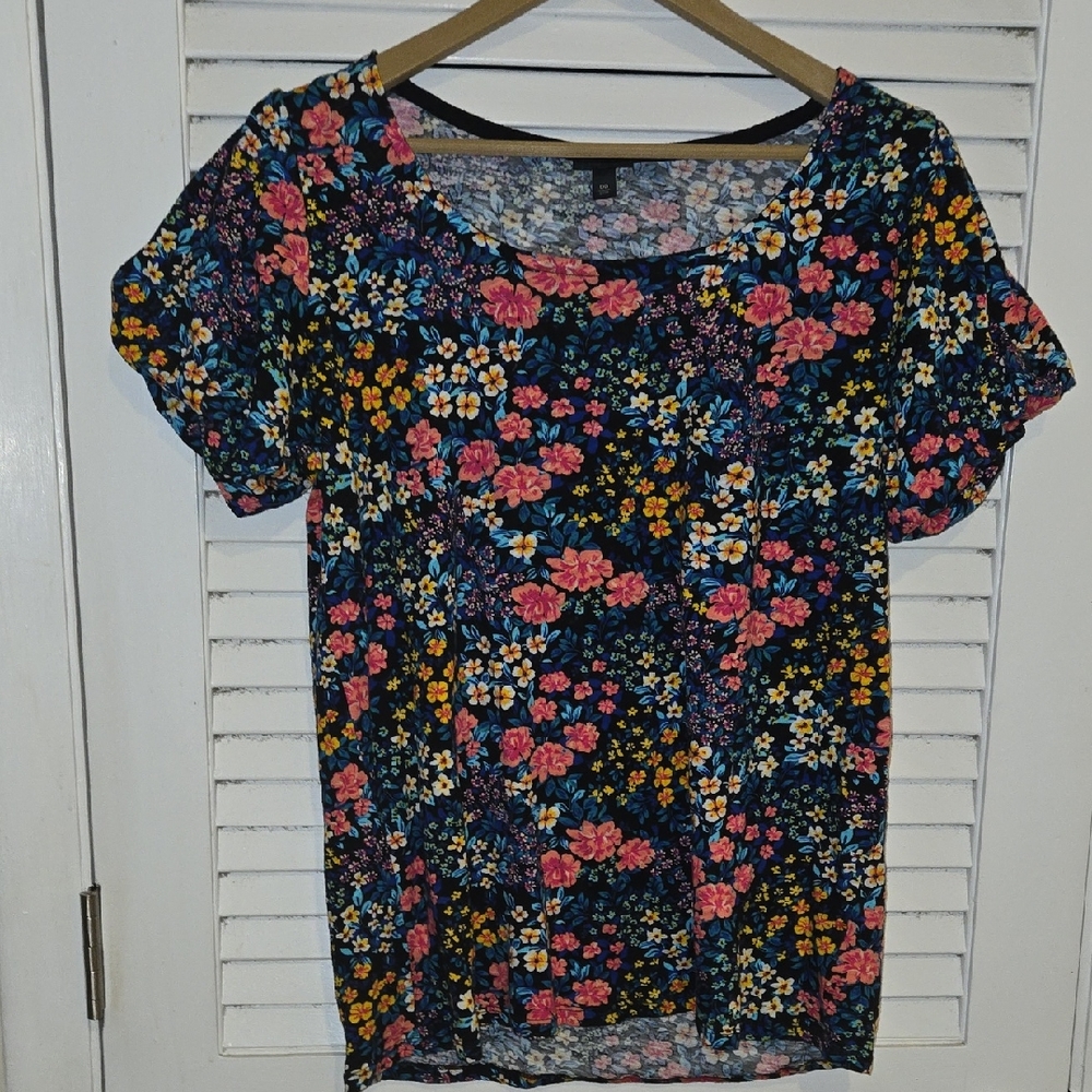 NWOT Torrid Multicolor Floral Blouse W Puff sleeve